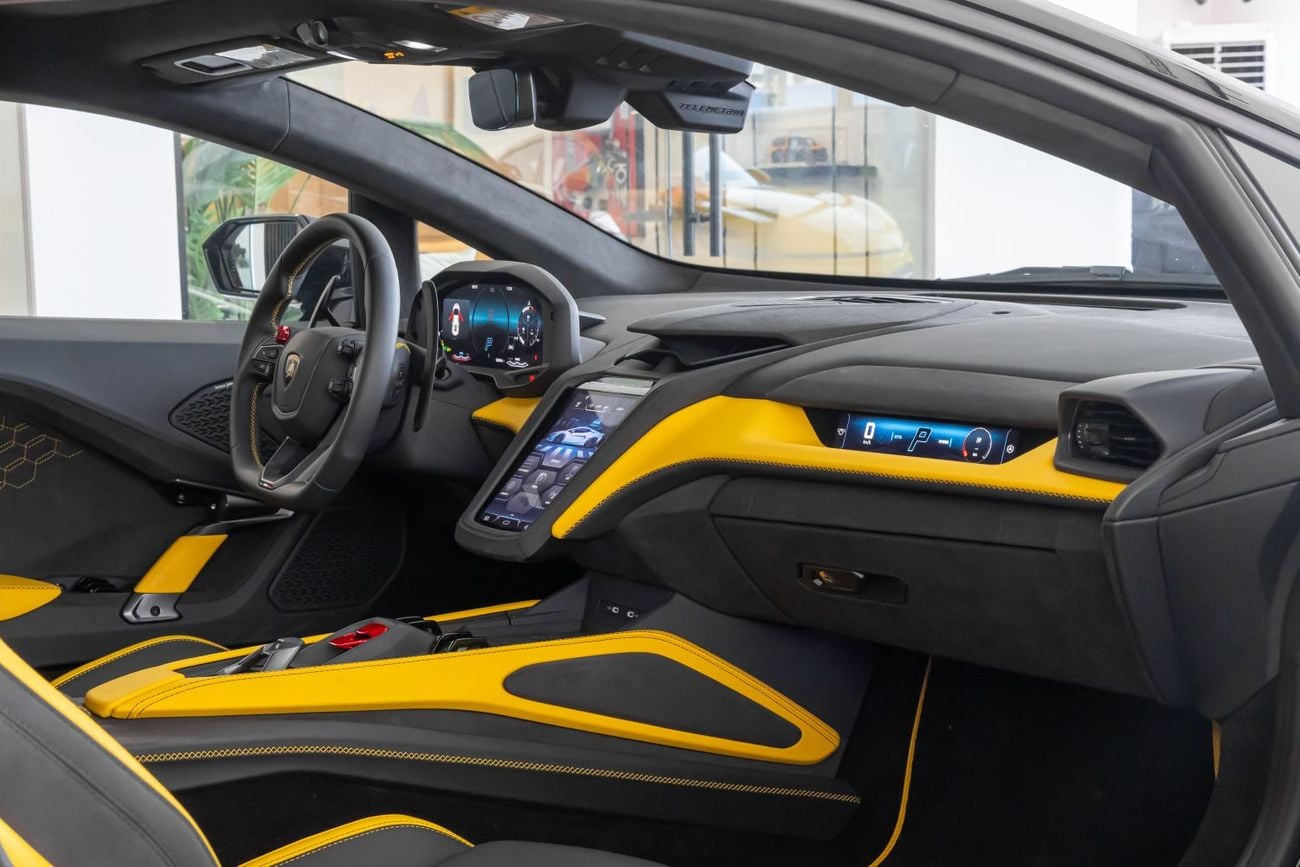 Lamborghini Temerario Lamborghini Temerario | 2026 | HPEV | 920 HP | AWD | Black / Yellow & Black Interior