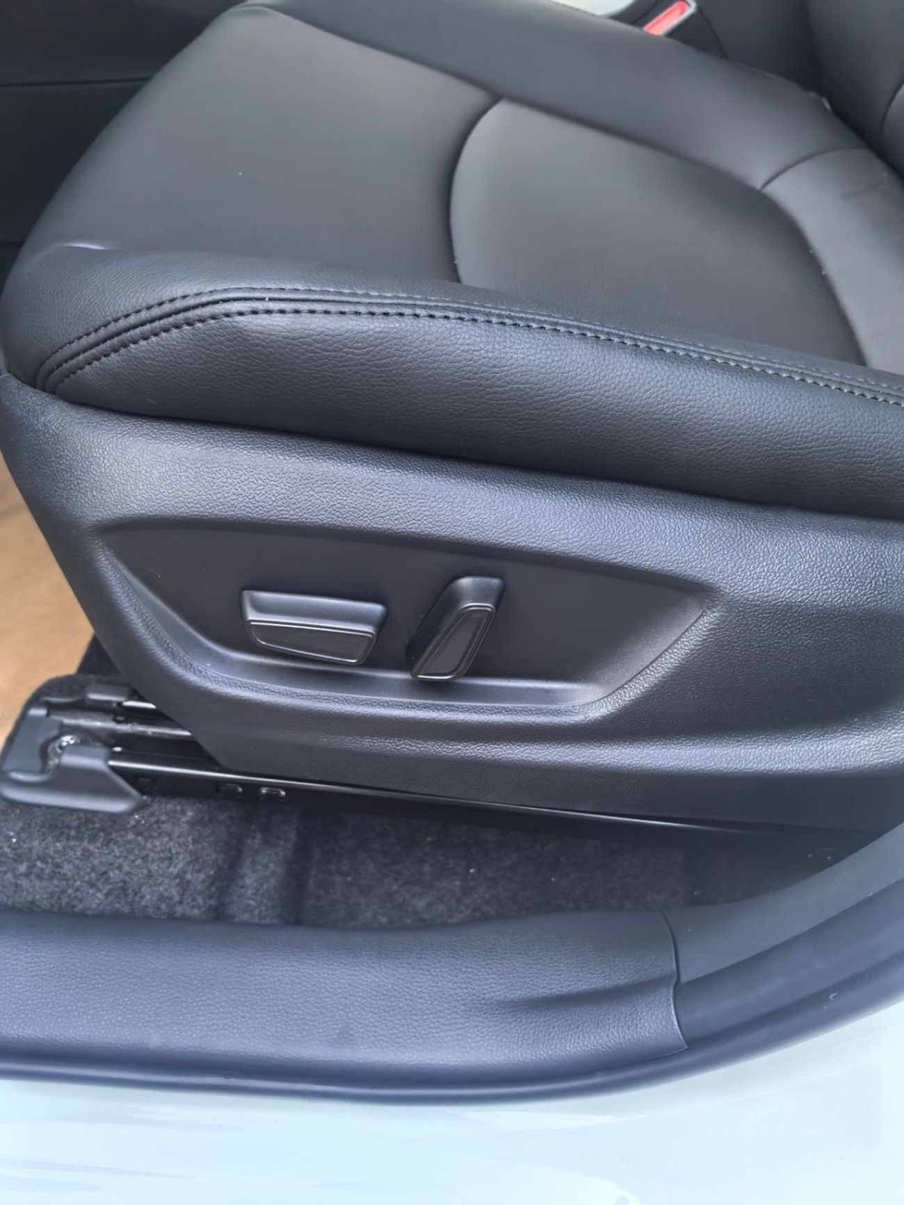 Toyota Corolla Cross 2025 TOYOTA COROLLA CROSS 2.0L HYBRID FULL OPTION WITH SUNROOF,LED LIGHT,360 CAMERA,BACK DOOR POWER,