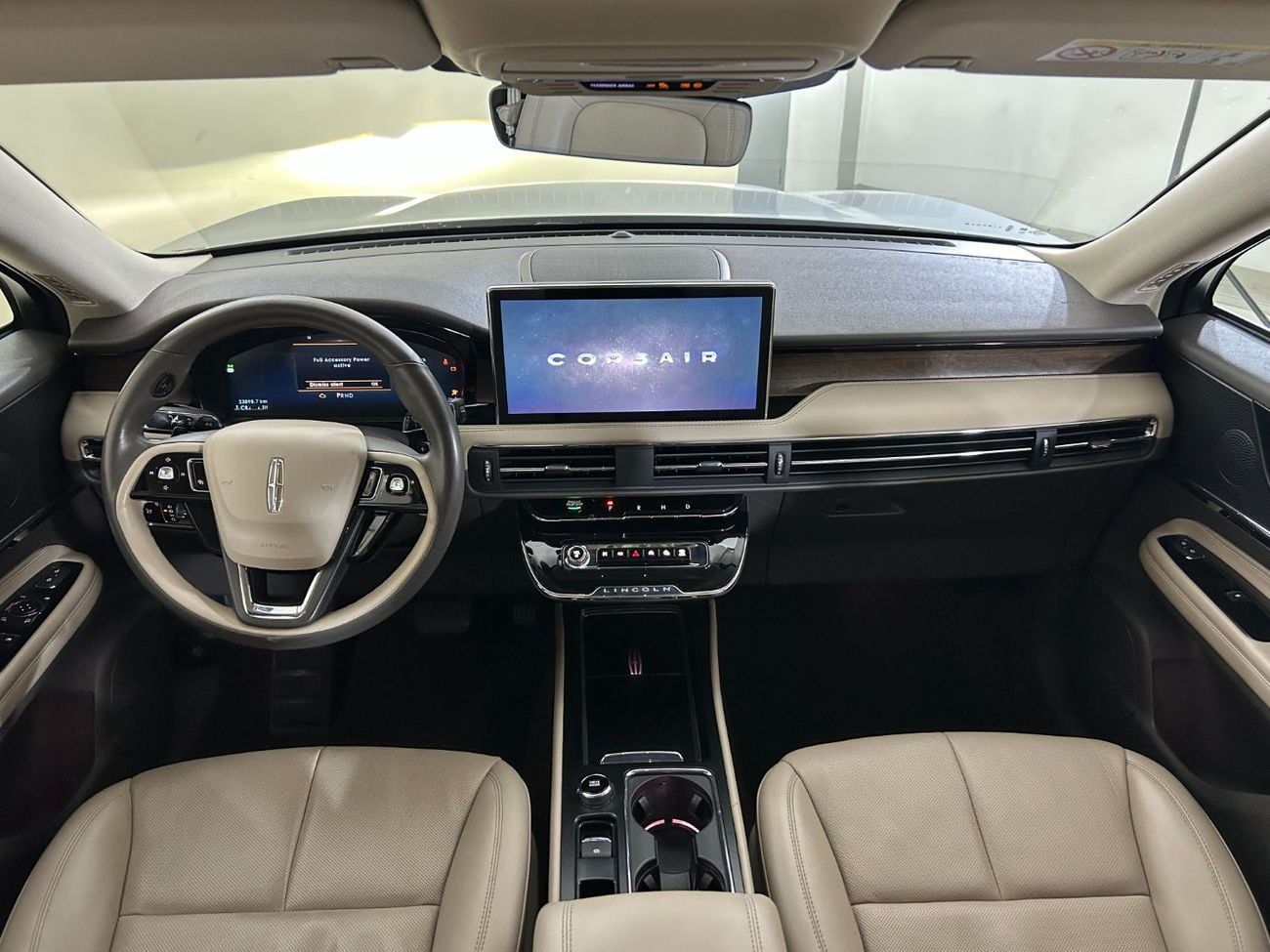 Lincoln Corsair RESERVE COR423 / AL TAYER MOTORS AL QOUZ SHOWROOM