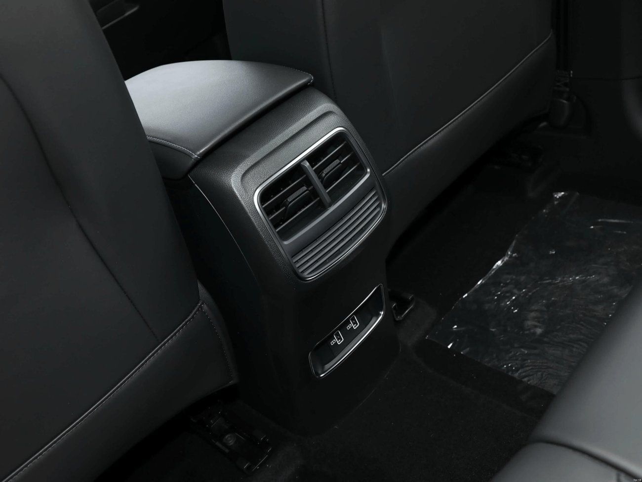 رووي RX5 ROEWE RX5 PLUS 2025 1.5T A/T(MG RX5 CHINA VERSION) Export & Wholesale