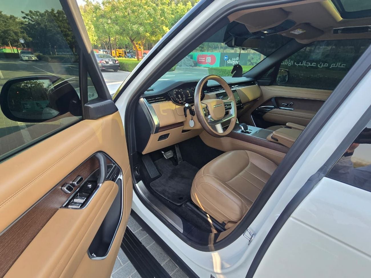 Land Rover Range Rover Autobiography P530 4.4L RANGE ROVER HSE GCC 2024 // LOW MILEAGE // PERFECT CONDITION // FULL OPITION