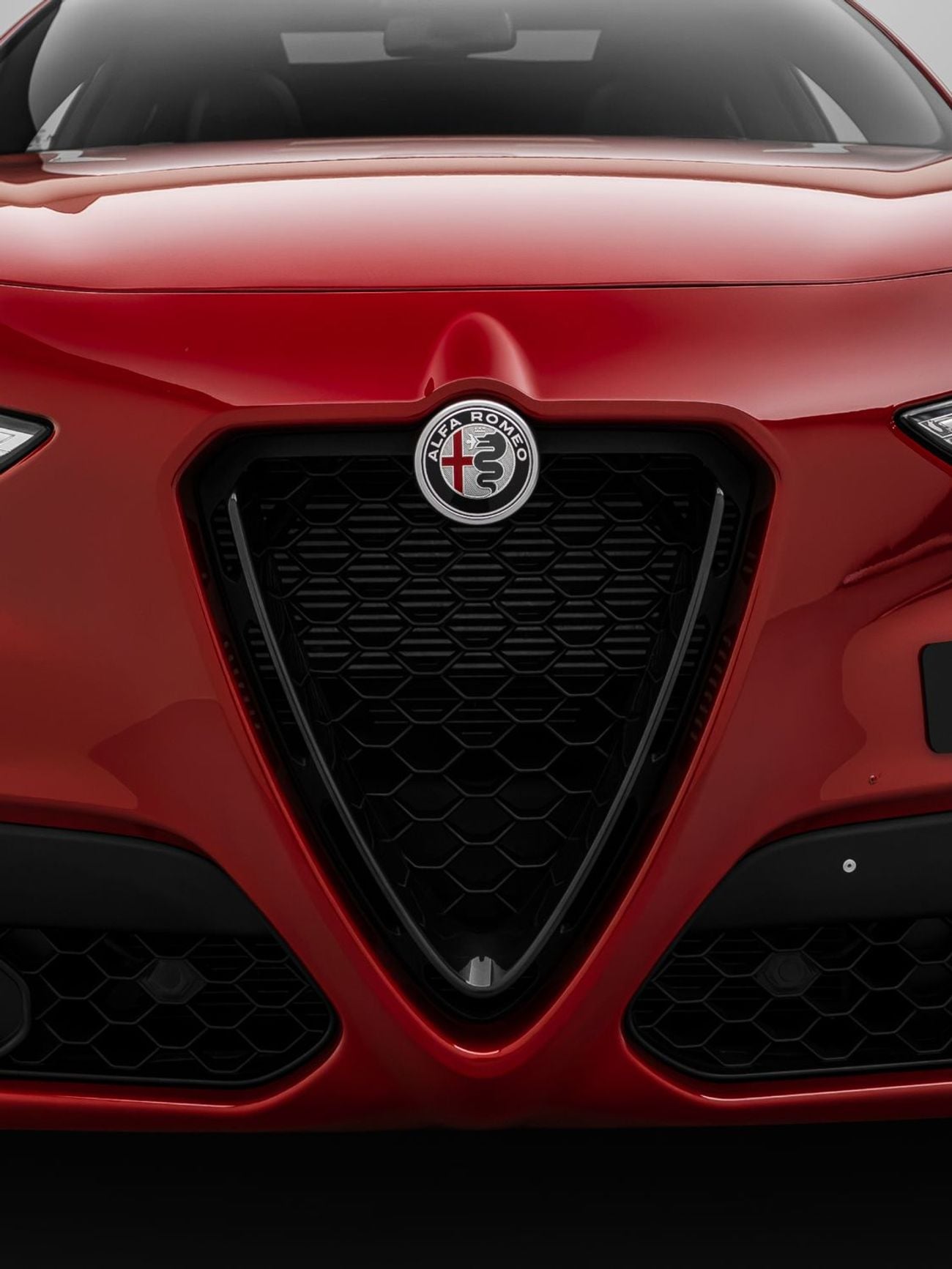 ألفا روميو ستيلفيو Veloce 2023 Alfa Romeo Stelvio Q4, 2028 Alfa Romeo Warranty, Low Kms, GCC