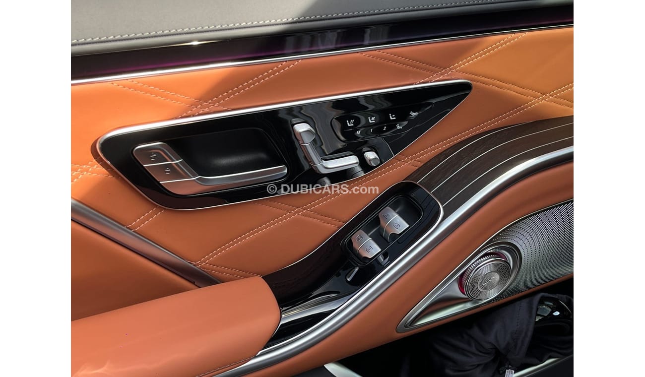 مرسيدس مايباخ S580 مايباخ Mercedes S580 Right Hand Drive  2-Tone