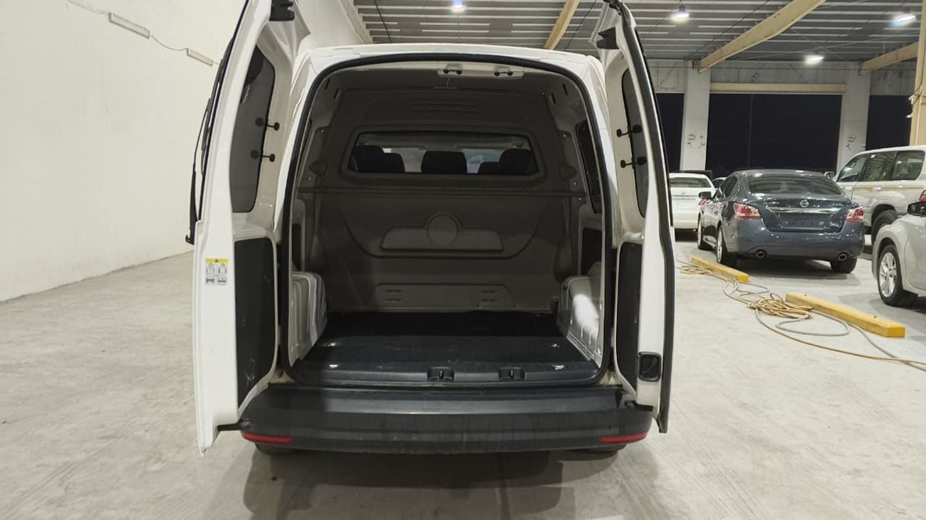 Volkswagen Caddy Reliable & Versatile! 2018 Volkswagen Caddy | Non-Accident | 160,000 KM – Perfect for Business & Fam