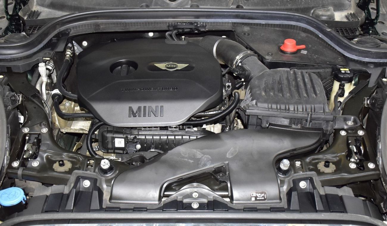 Mini Cooper EXCELLENT DEAL for our Mini Cooper ( 2019 Model ) in Green Color American Specs