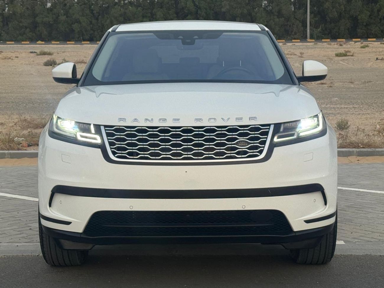 Land Rover Range Rover Velar Land Rover Range Rover Velar R-Dynamic,GCC 2020 Full service history