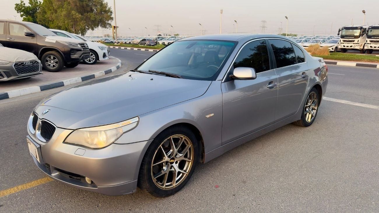 بي أم دبليو 530i 2006 BMW 530i SEDAN | 3.0L PETROL ENGINE | LHD | AUTOMATIC TRANSMISSION | 2WD | LEATHER SEATS | SUNR