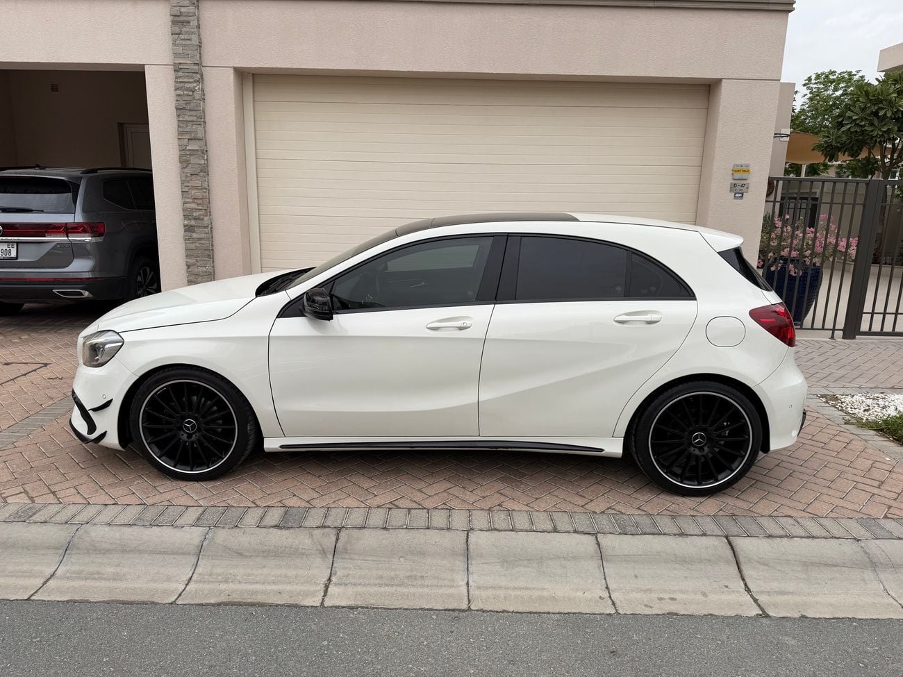 مرسيدس بنز A 200 A45 AMG (Kit)
