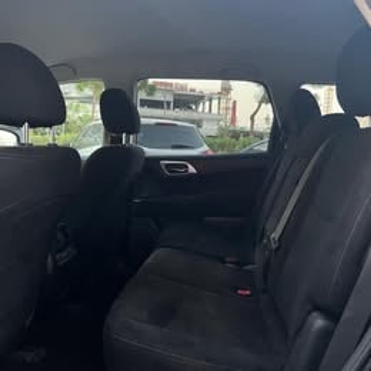 Nissan Pathfinder S 3.5L (260 HP) 4WD