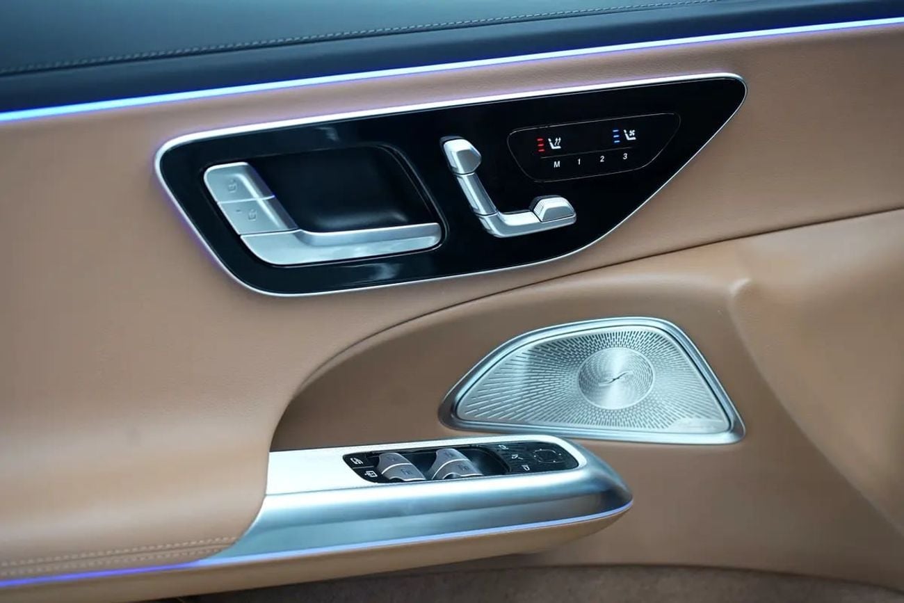 مرسيدس بنز E300 E 300 | GCC 0km | Agency Warranty | AMG Package