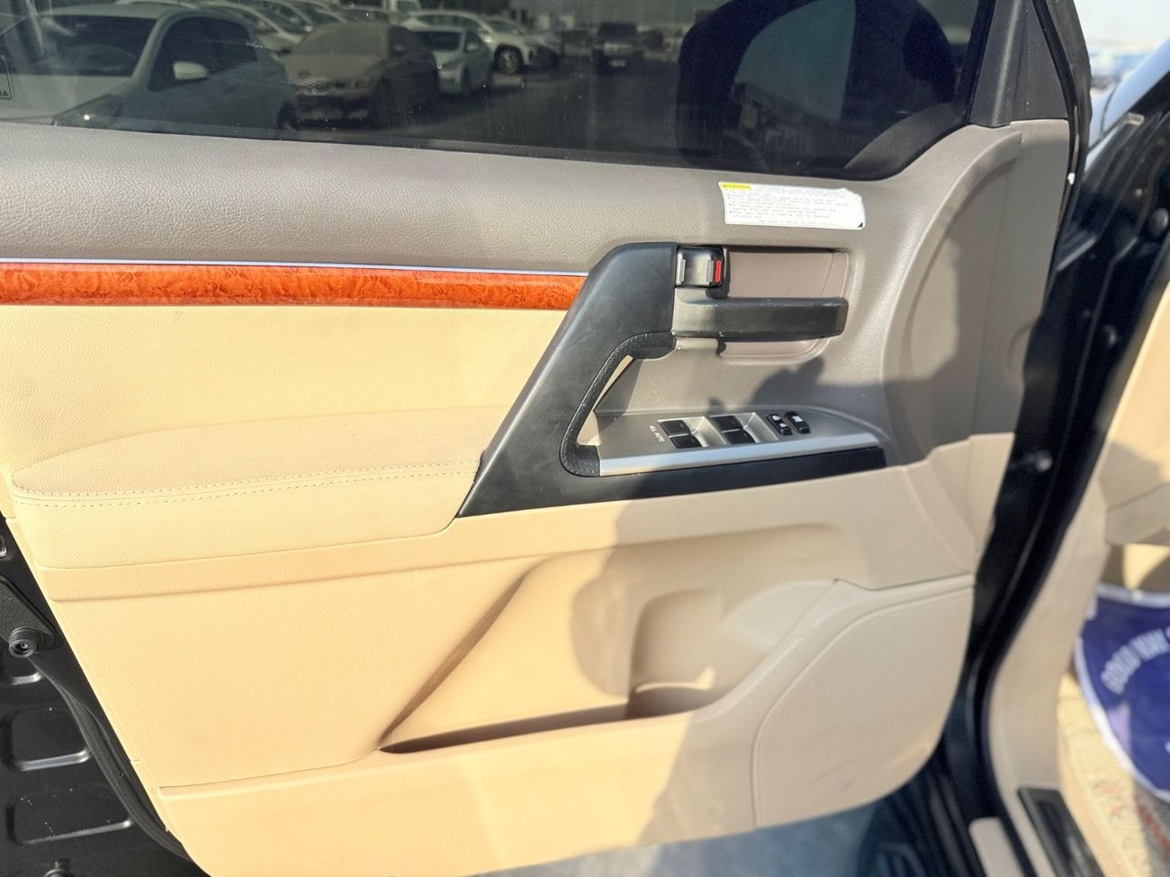 Toyota Land Cruiser GXR+ 4.0L Toyota Landcuriser GXR V8 4.0L modified inside and outside 2025 full option petrol