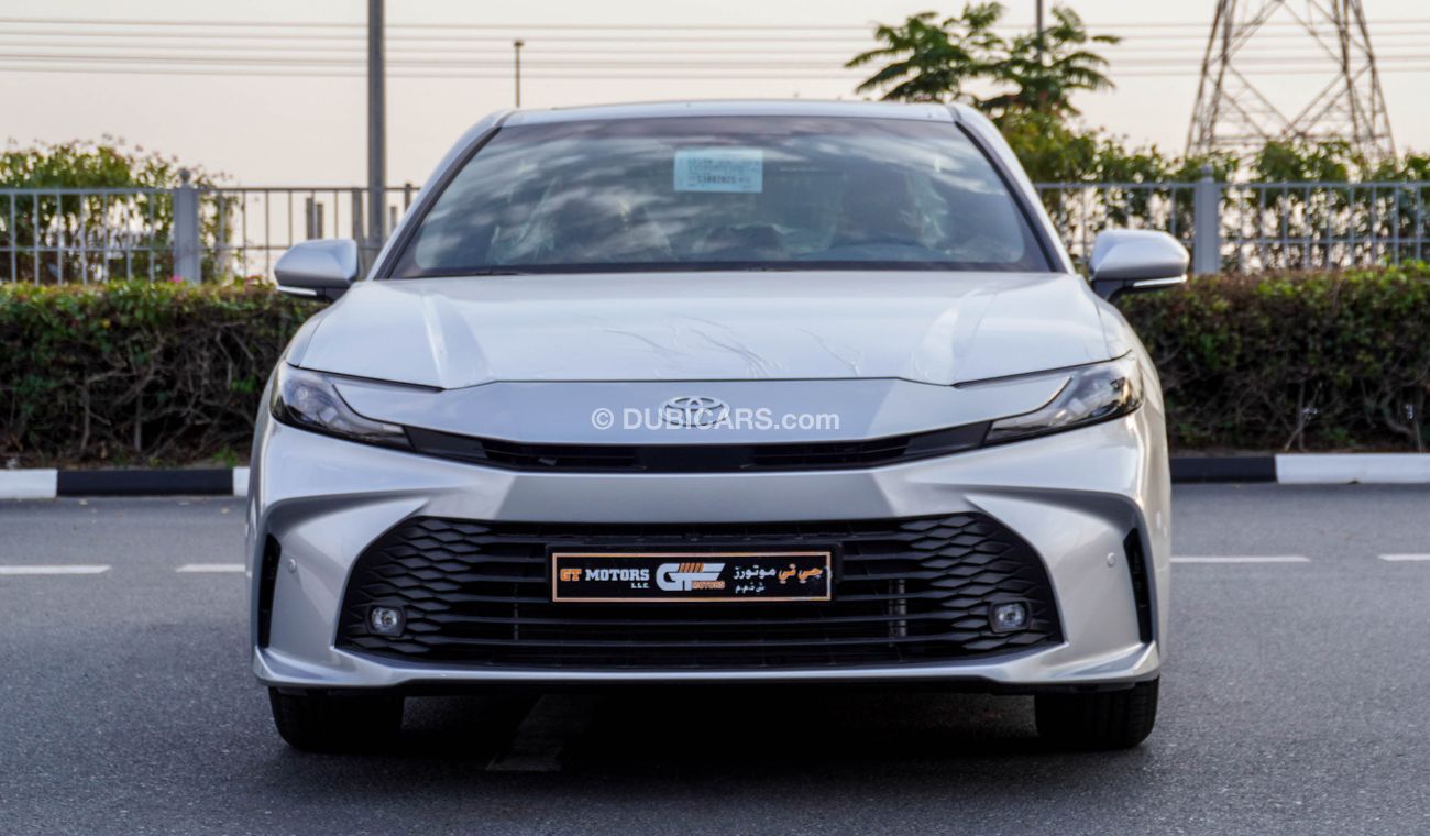 تويوتا كامري E Plus 2.5 L Hybrid