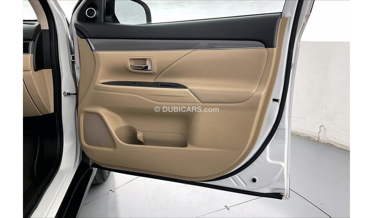 مرسيدس بنز S 550 5.5L-8 CYL-FULL OPTION -JAPANESE SPEC -EXCELLENT CONDITION