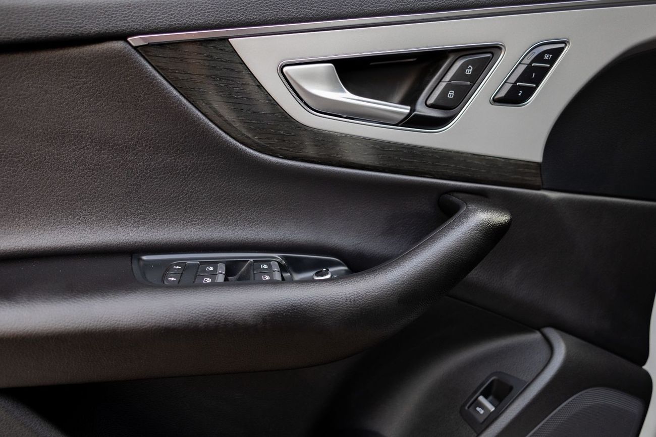 أودي Q7 45 TFSI quattro