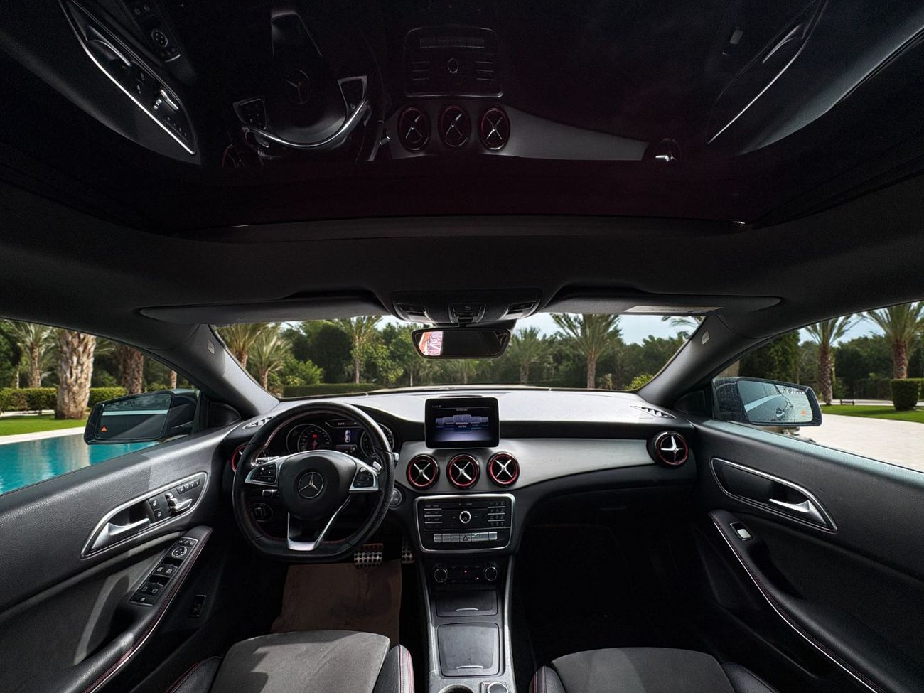 مرسيدس بنز CLA 250 4MATIC 2.0T A/T | 2019 | GCC SPECS | AED 1,730 per month