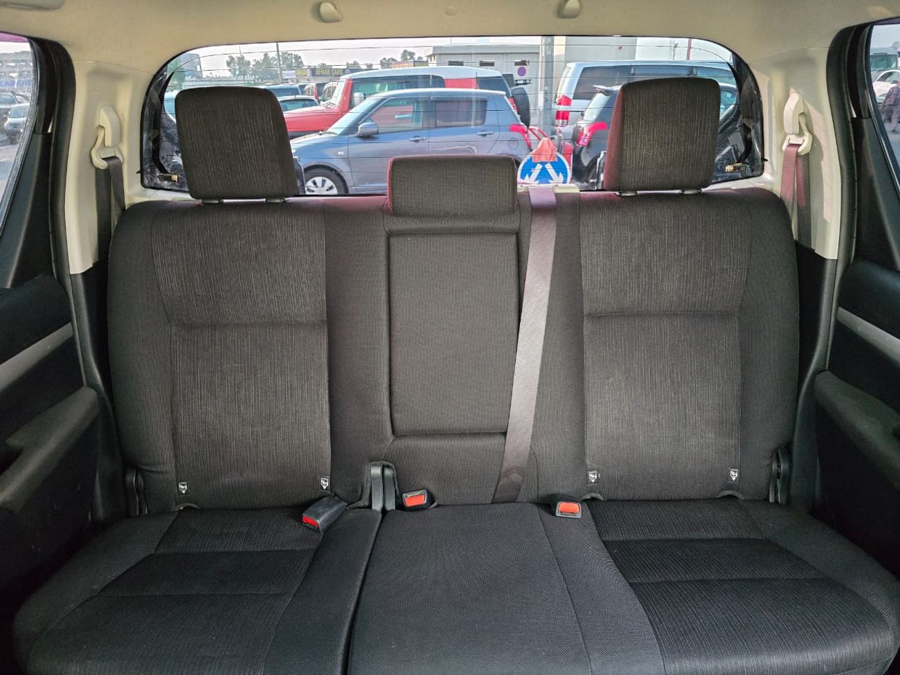 Toyota Hilux TOYOTA HILUX PICK UP RIGHT HAND DRIVE DIESEL MANUAL 2.6 CC 4x4 2019 MODEL(PM44172)