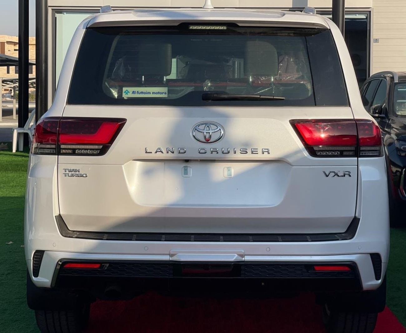 تويوتا لاند كروزر VXR