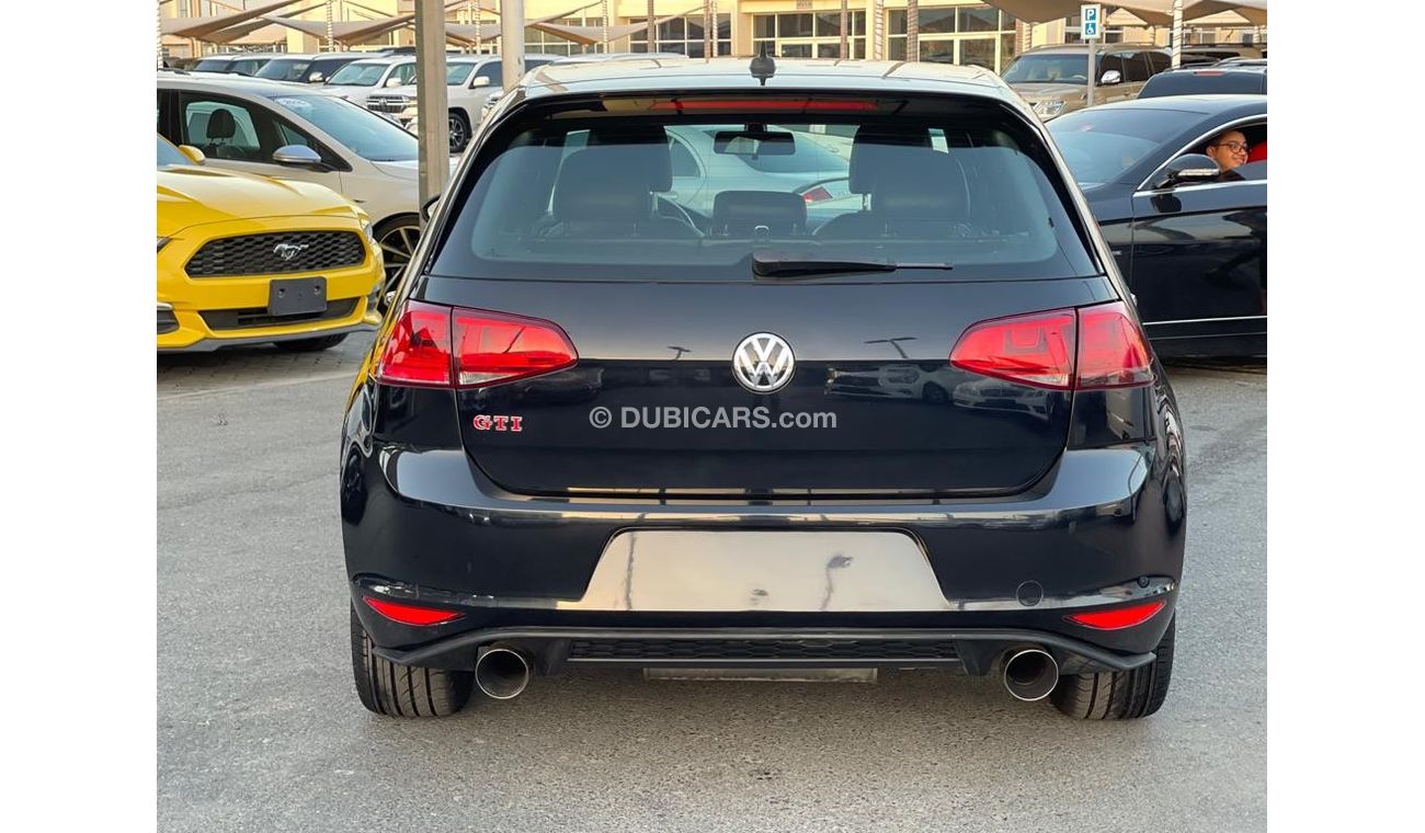 Volkswagen Golf GTi Clubsport Car: Volkswagen Golf GTi_American_2017_Excellent_Condition _Full option