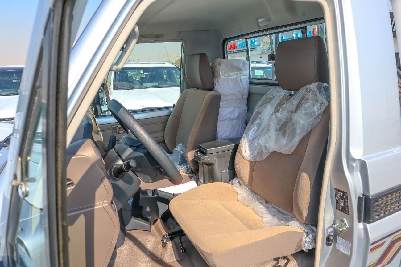 Toyota Land Cruiser Pick Up toyota land cruiser single cab 4.0L 2024 model A/T 0km