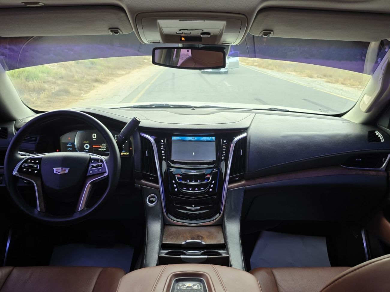 Cadillac Escalade Platinum 6.2L CADILLAC ESCALADE 2015 GCC FULL OPITION // GOOD CONDITION