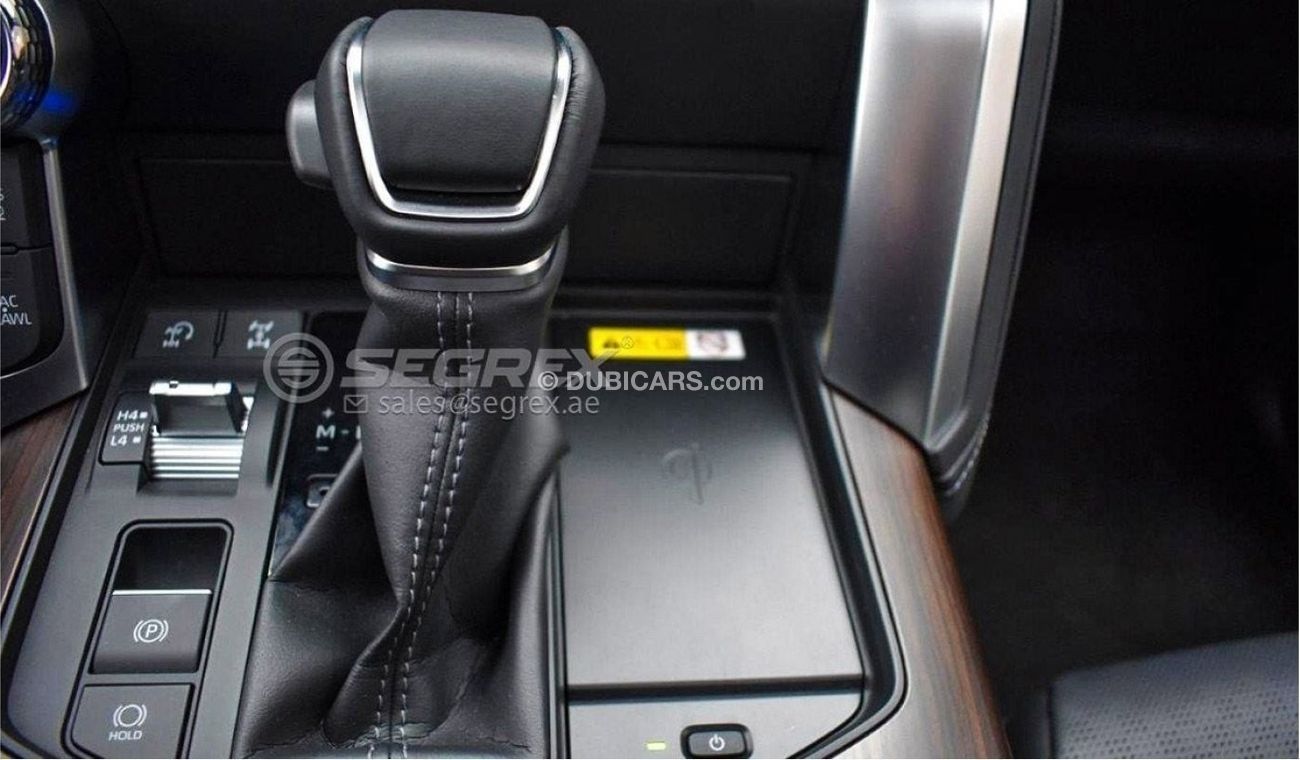 Toyota Land Cruiser 3.3L 7 Seats Turbo Diesel 10A/T