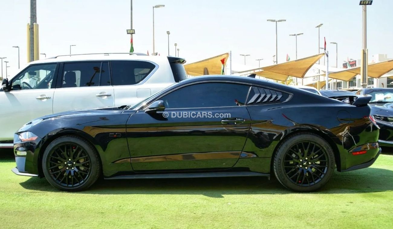 Ford Mustang $*DIGITAL CLUSTER*$ Premium FullOption GT V8 2021/Active Exhaust/Very Low Miles/Excellent Condition