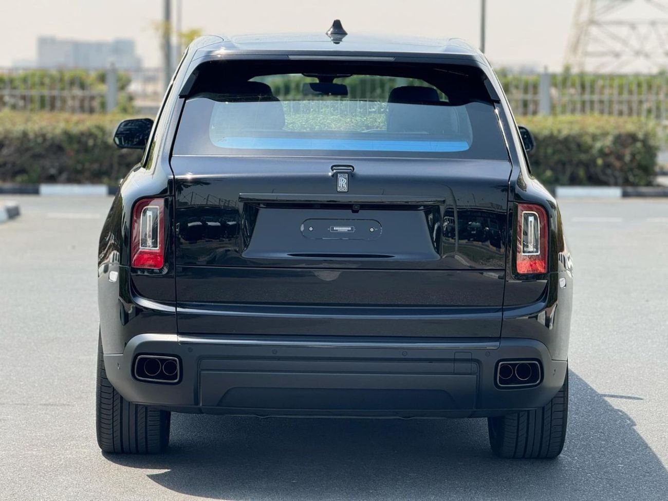 Rolls-Royce Cullinan GCC SPEC NEAT AND CLEAN LESS KILOMETER
