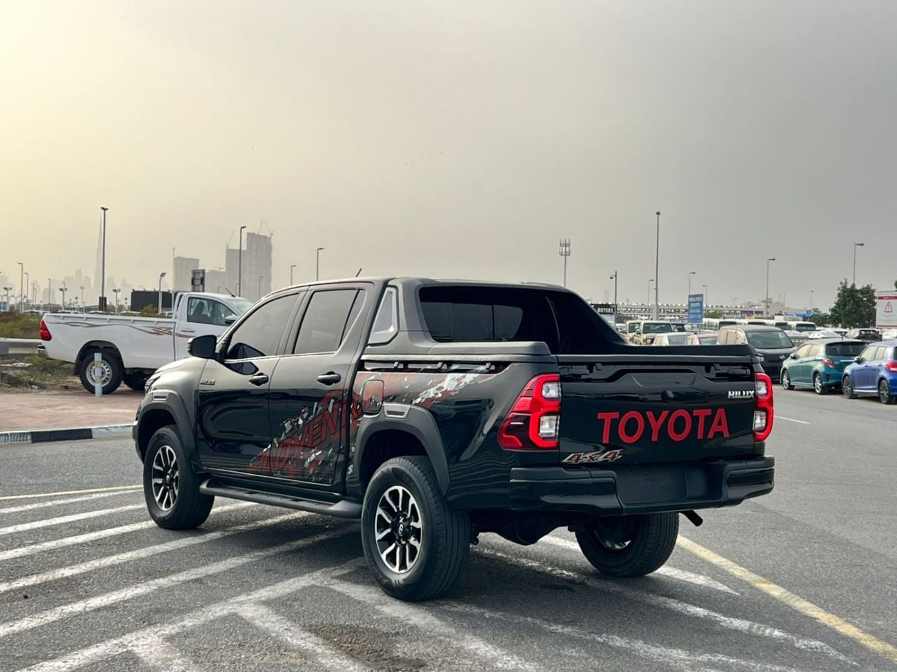 Toyota Hilux 2022 Toyota Hilux GL Adventure Modified - 2.7L V4 - GCC - AWD 4x4- Rear Camera -  Patrol