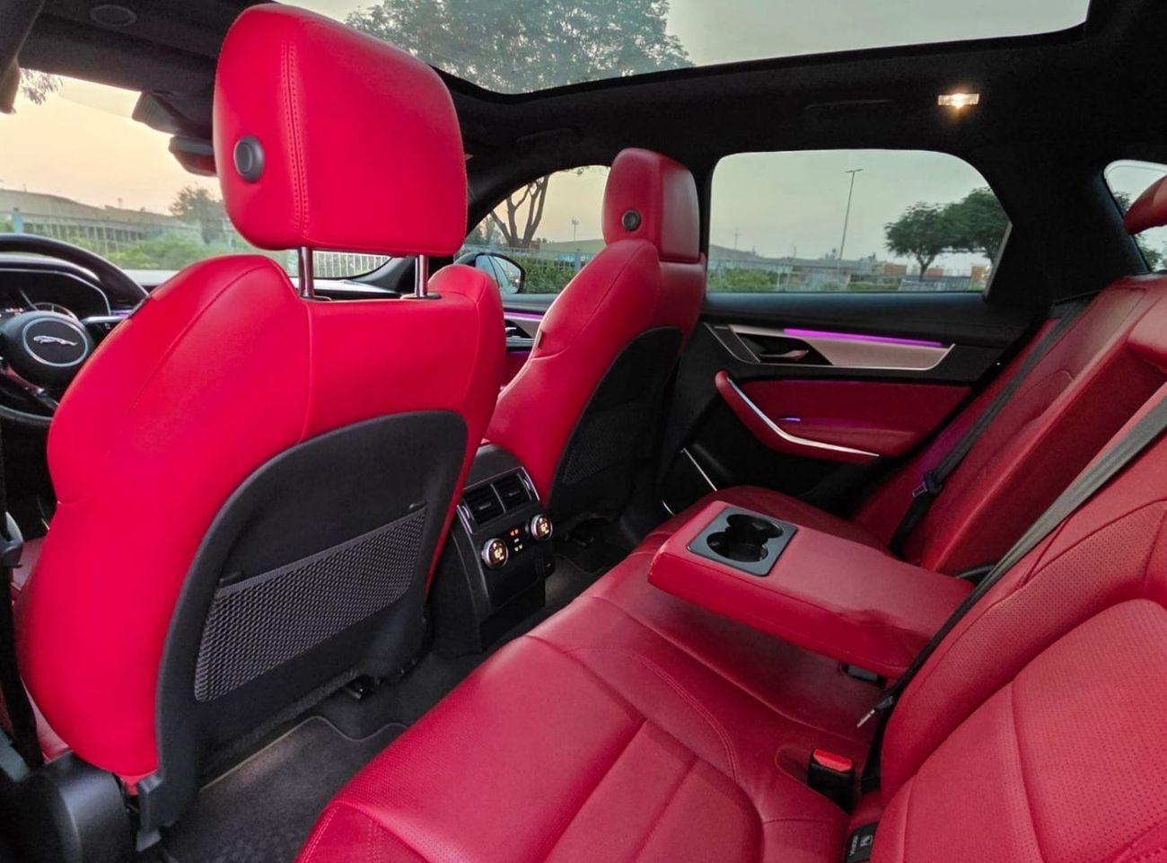 Jaguar F-PACE R-DYNAMIC HSE P250 Jaguar F-Pace R-Dynamic 2022 GCC Specs - Full Service History Excellent Condition