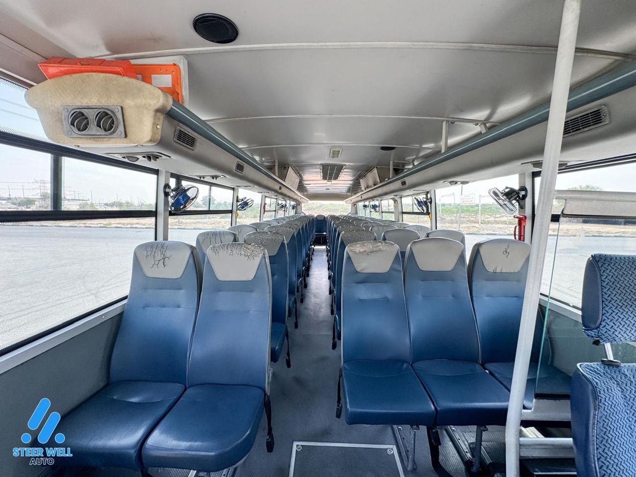 اشوك ليلاند فالكون H-Series 64-Seater Bus | Diesel | GCC Specs | Manual Transmission