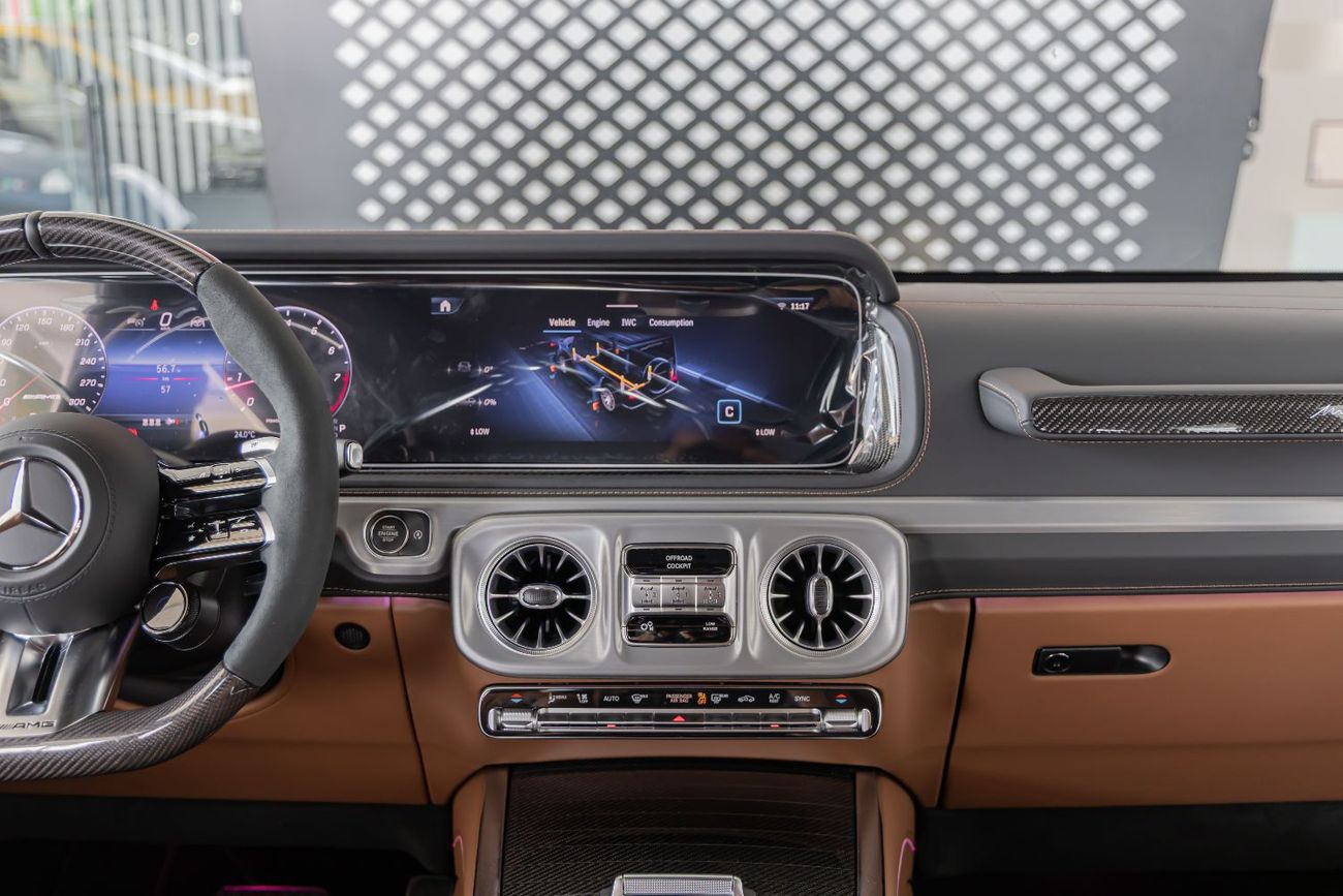 مرسيدس بنز G 63 AMG Double Night Pack|Fully Loaded|2026 Fully Cardbon Fiber |Gargash Auto Warranty PERFOMANCE PACKAGE