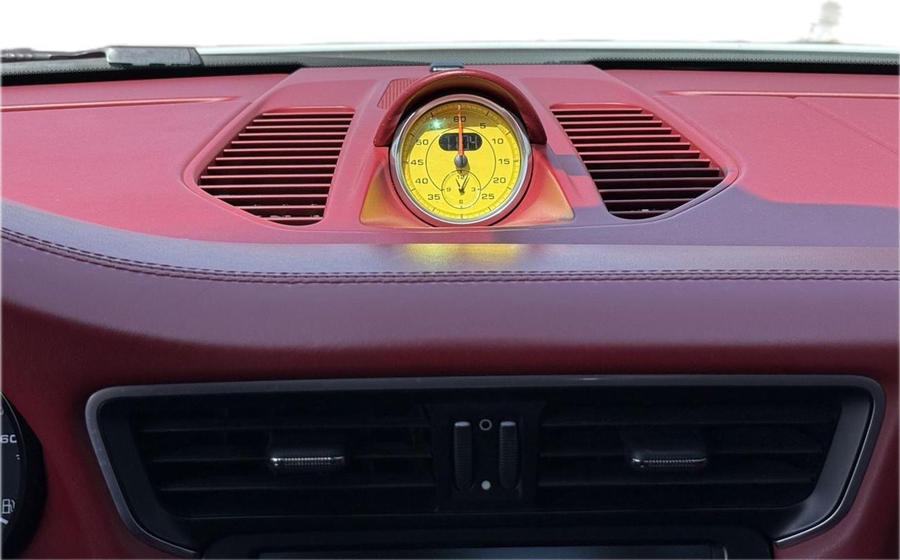 Porsche 911 Carrera 3.6L Coupe PORSCHE CARRERA 911 2013 GCC CARBON FIBER FULL SERVICE HISTORY SPECIAL EDITION 3