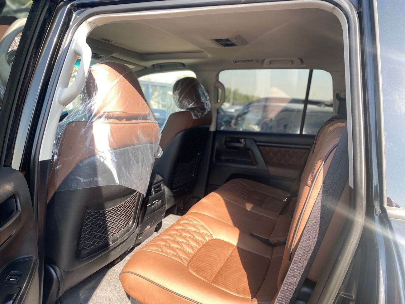 Toyota Land Cruiser VX RHD 1VD-FTV 4.5L V8 Twin Turbo Diesel Engine Automatic Gear 4WD 8 Seats 5 Doors