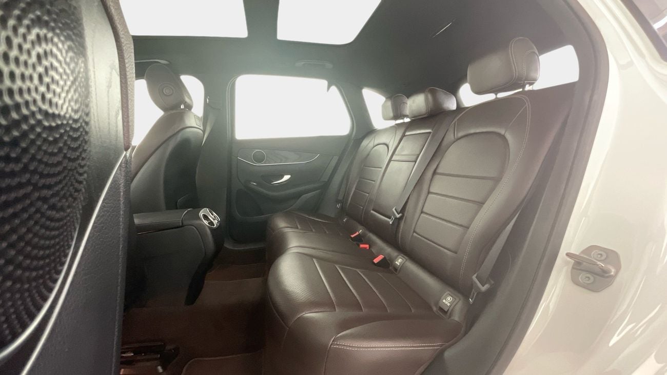 مرسيدس بنز GLC 250 2.0 GLC 250 4MATIC AUTO | شامل الضمان | 0 ﺪﻔﻋﺓ ﺃﻮﻟﻯ
