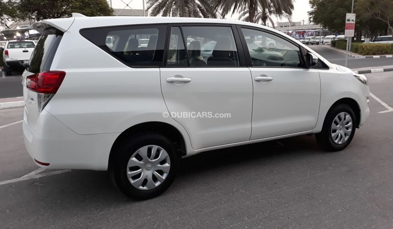 تويوتا إينوفا 2.8