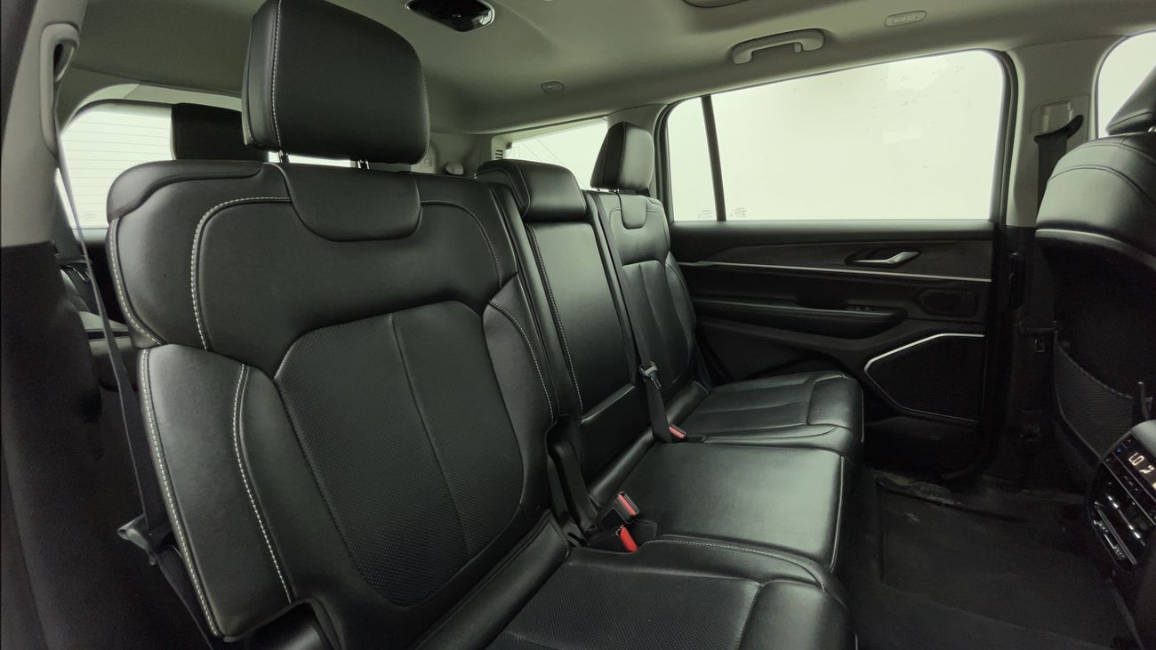 جيب جراند شيروكي LIMITED 3.6 | بدون دفعة مقدمة | اختبار القيادة في المنزل