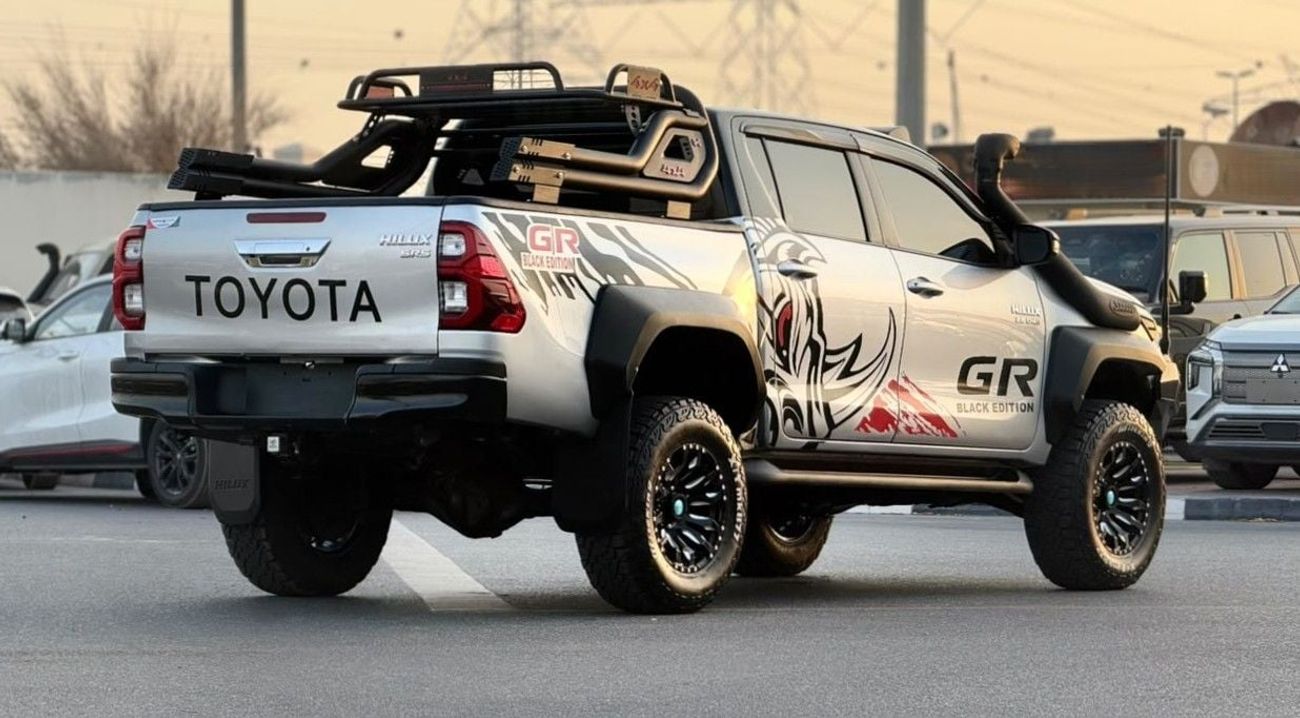 Toyota Hilux AT - 2.8 DIESEL ENGINE - 4WD