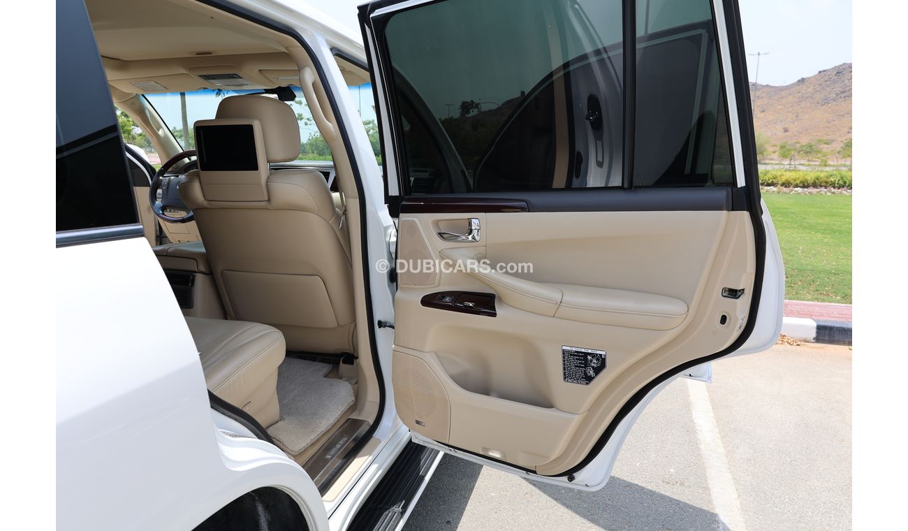 Lexus LX 570 5.7 L