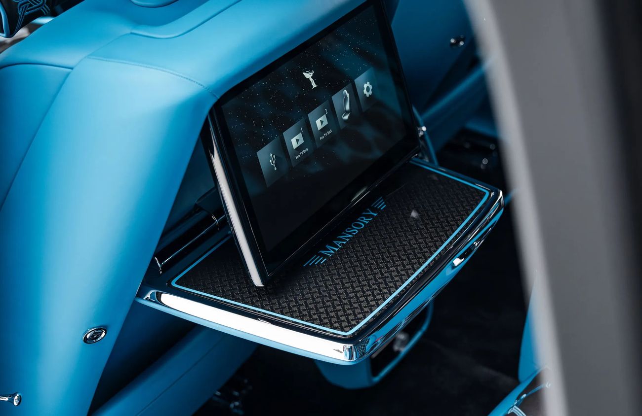 Rolls-Royce Cullinan 6.75L V12 Twin-Turbocharged Engine