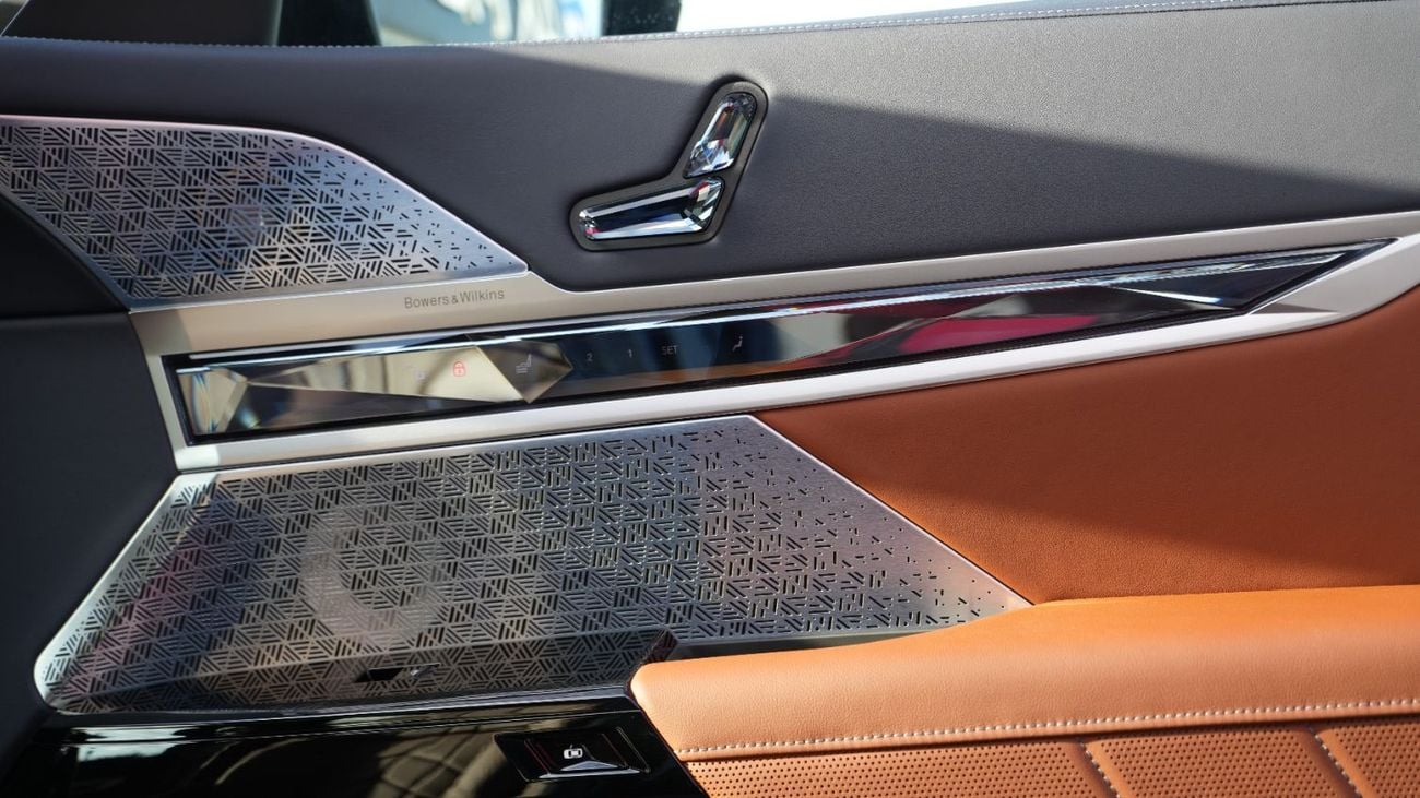 BMW 760i 760i xDrive V8 Black 2026MY Export Only