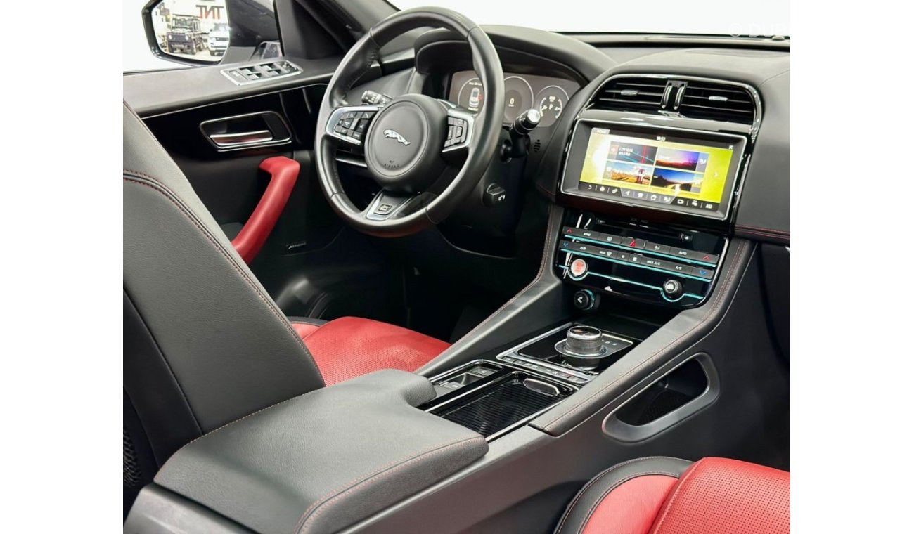 Jaguar F Pace 2017 Jaguar F-Pace R-Sport 35t AWD, Warranty, Full Jaguar Service History, GCC