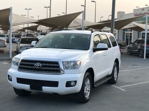 تويوتا سيكويا موديل 2013 خليجي حاله ممتازه من الداخل والخارج