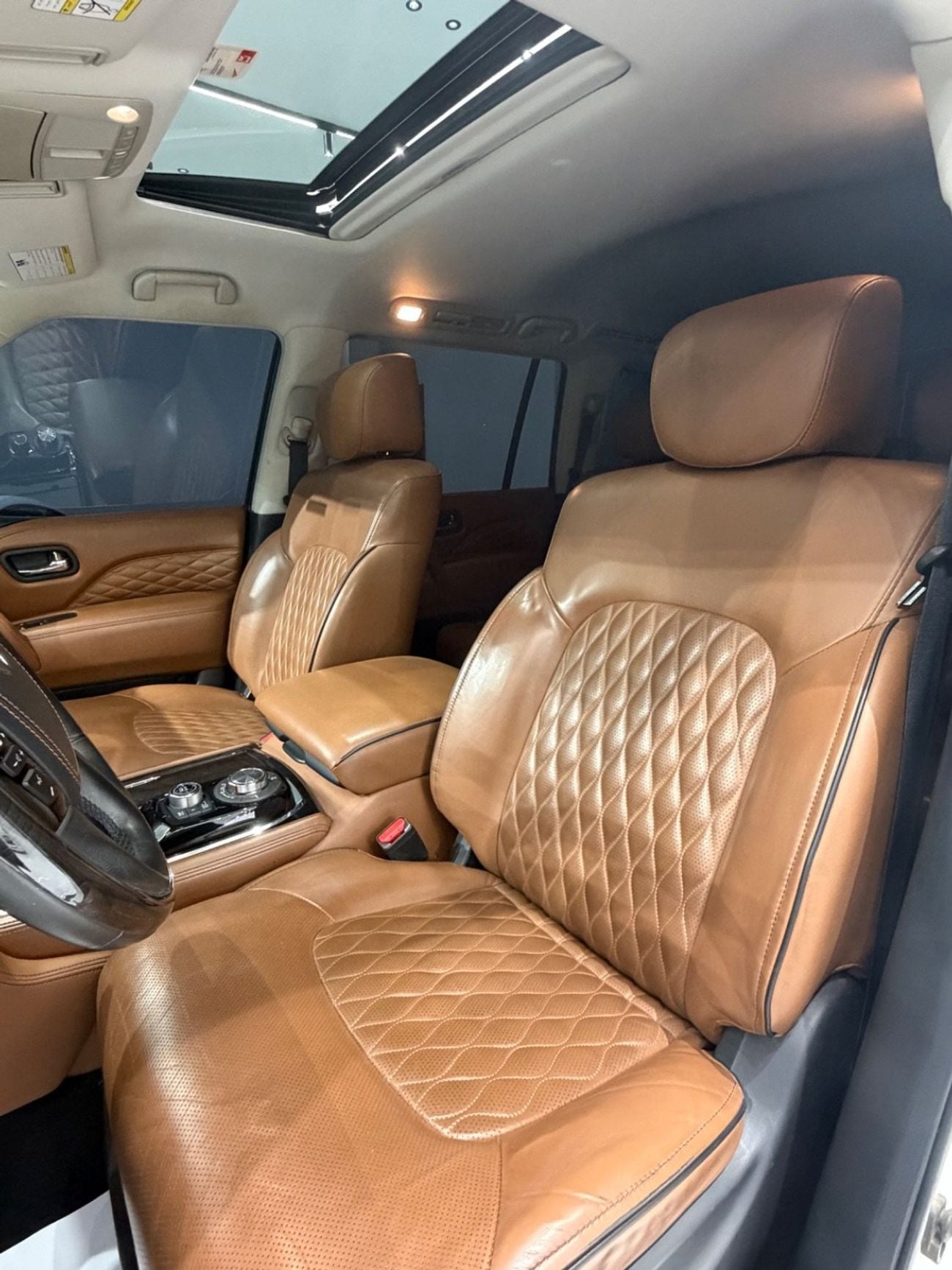 Infiniti QX80 LUXE SENSORY PROACTIVE