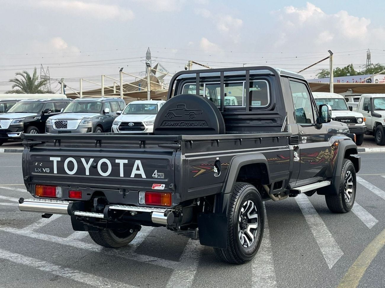 تويوتا لاند كروزر بيك آب Toyota Landcruiser 79 II Singel Cabin Automatic II ToP Tier II 2025 II GCC II Grey Color II FULL LOA