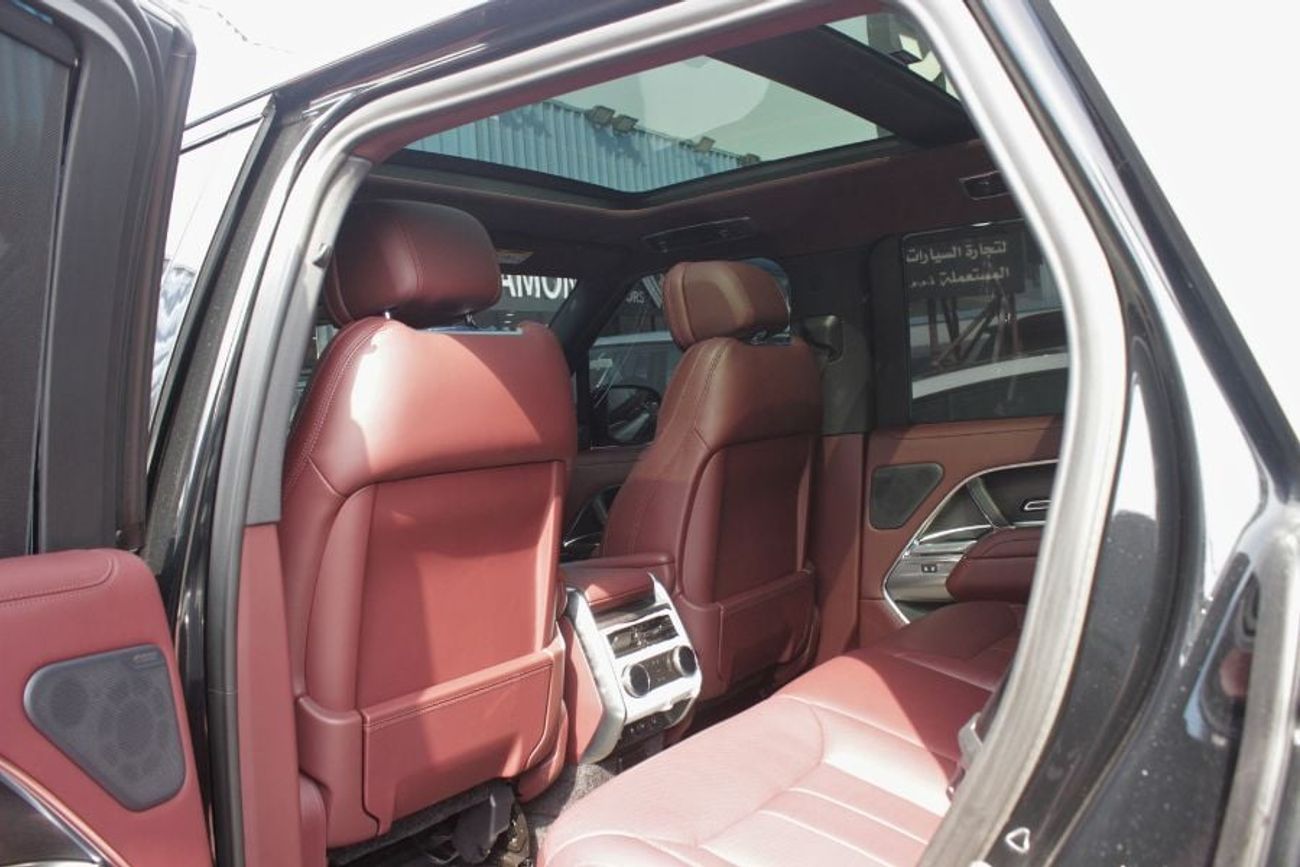 Land Rover Range Rover LWB HSE P530 4.4L