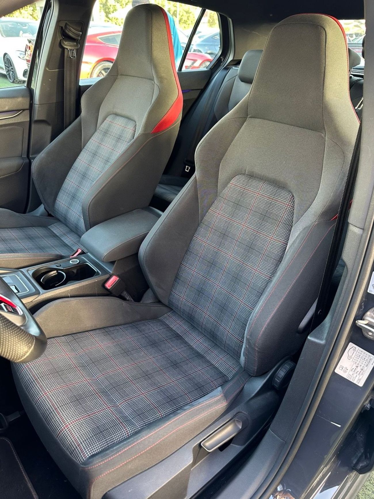 فولكس واجن جولف GTI Sport 2.0T