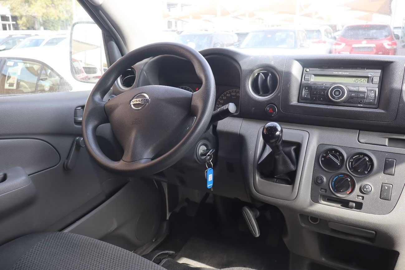 Nissan Urvan 6-Seater Manual (5-Door)