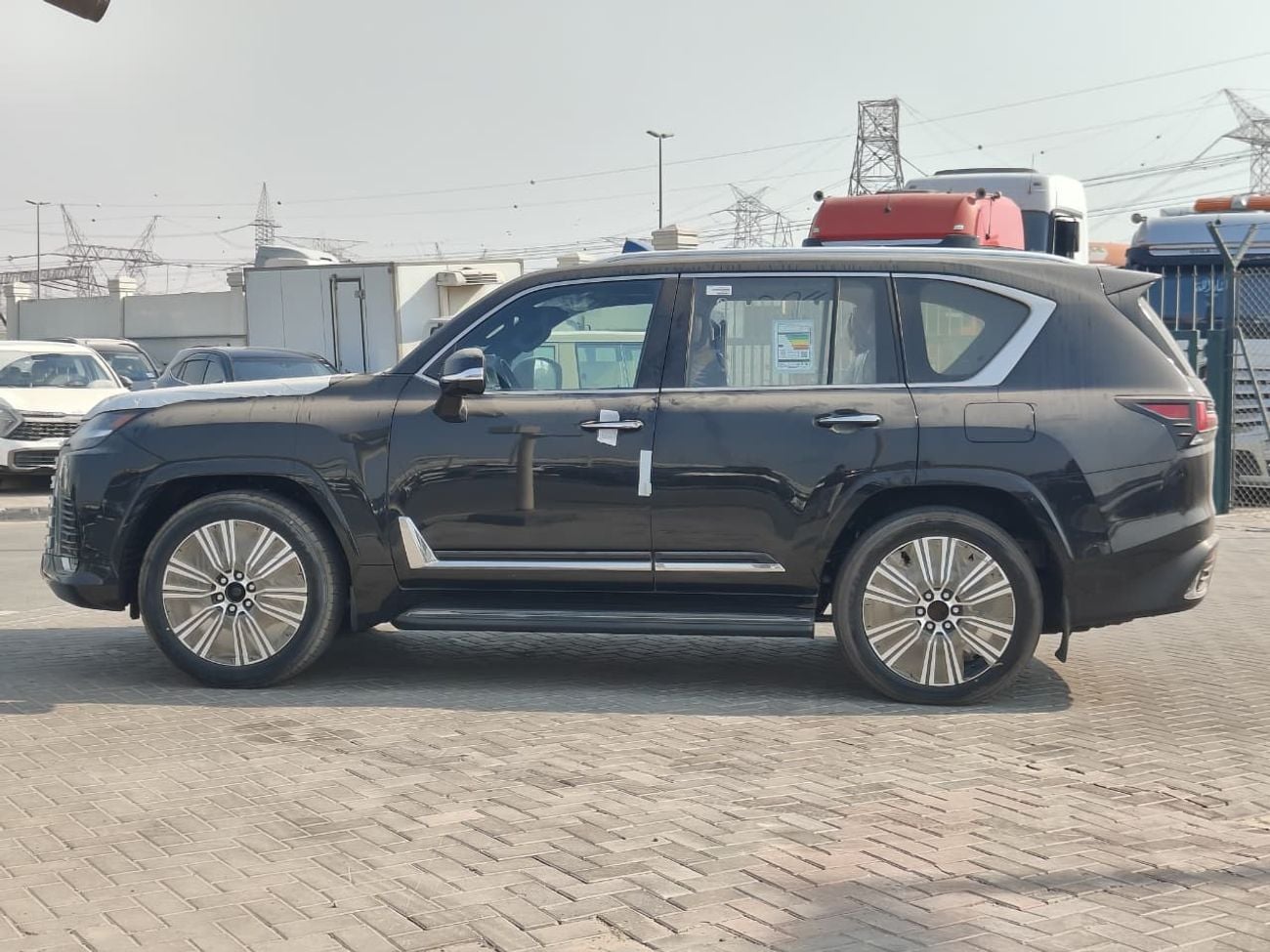 لكزس LX 600 2026 Lexus LX600 Signature (7-Seater) 3.5L V6 Twin-Turbo Petrol A/T 4WD Export Only