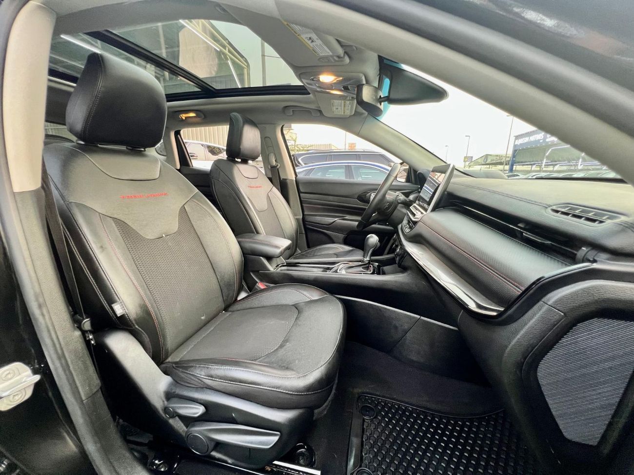 Jeep Compass Trailhawk 2.4L (182 HP)