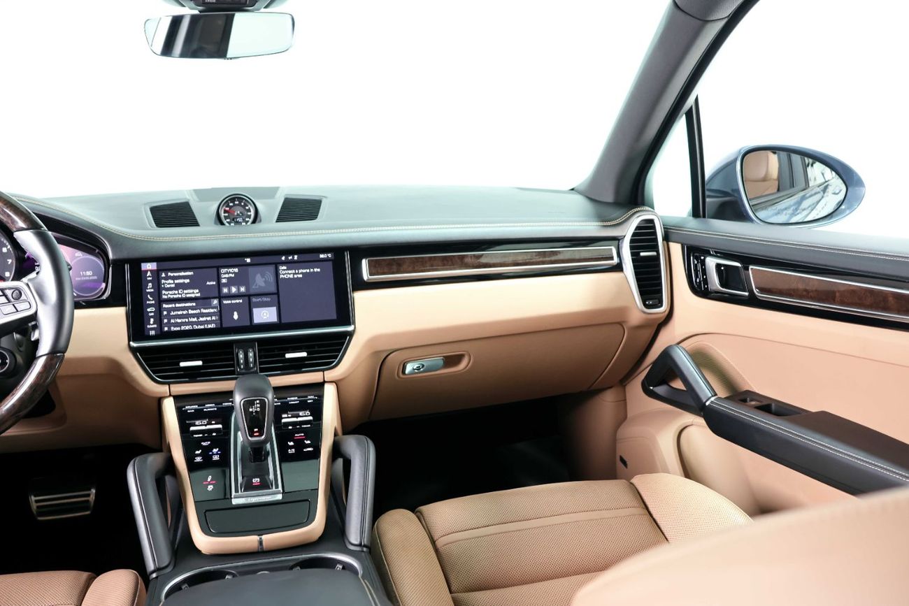 Porsche Cayenne S 2.9L (440 HP) -GCC-Al Nabooda Full Service History-Special Order-Exclusive Colour-Low Mileage